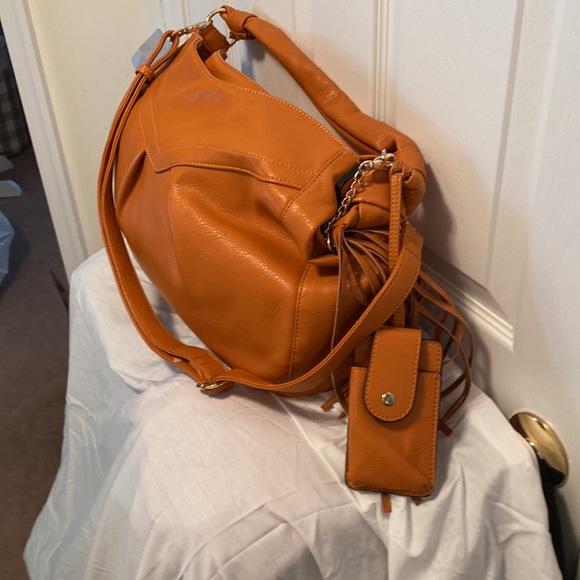 Unknown name large size rust color purse - Picture 3 of 3